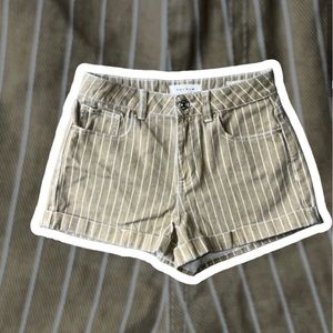 Pacsun high waisted mom shorts